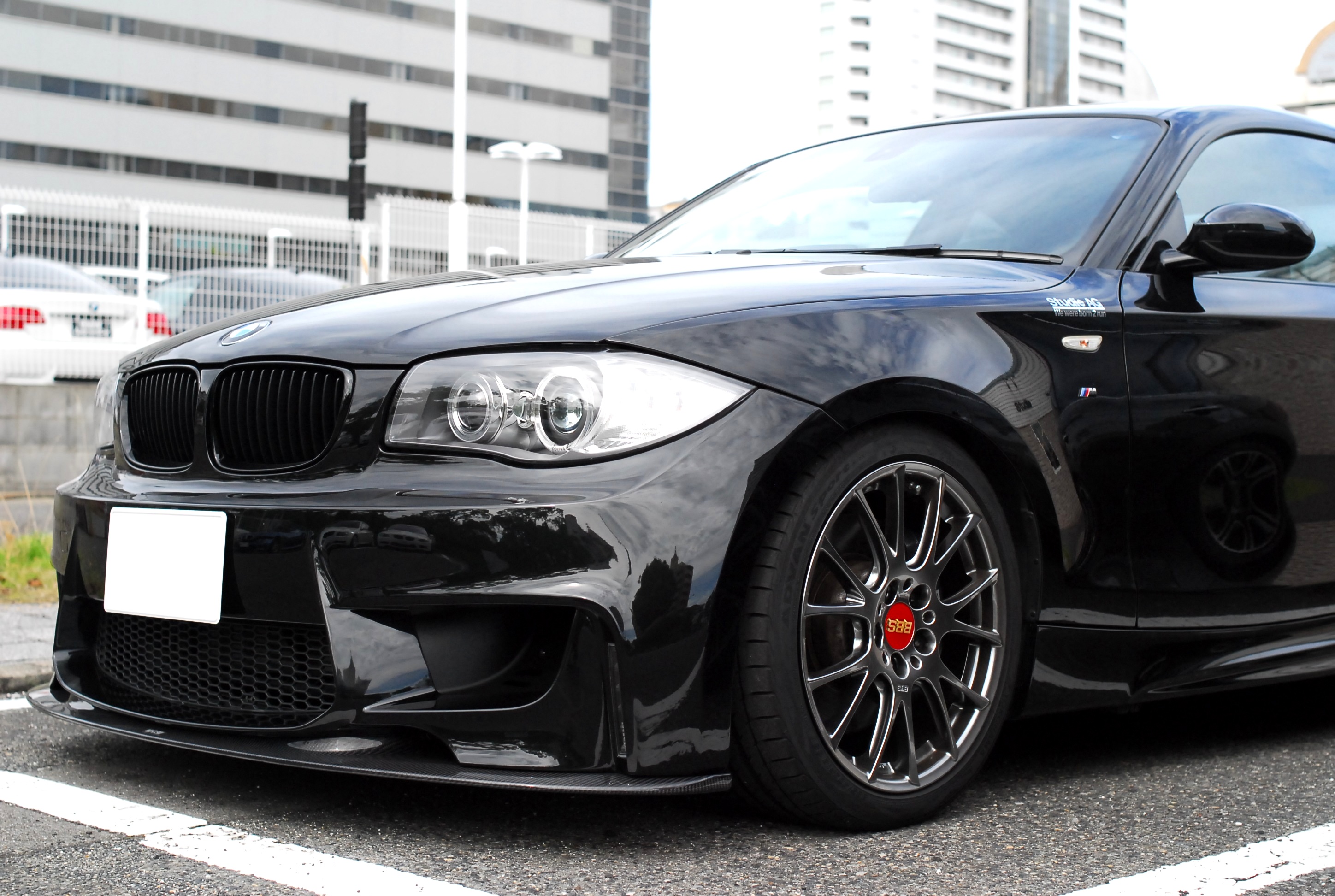 BMW純正革巻き3本スポークのステアリングホイールです